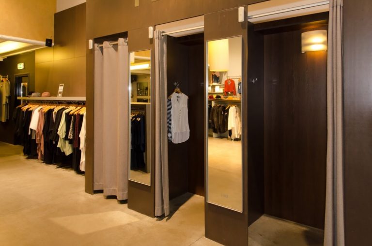 product_fitting-rooms-paskamers