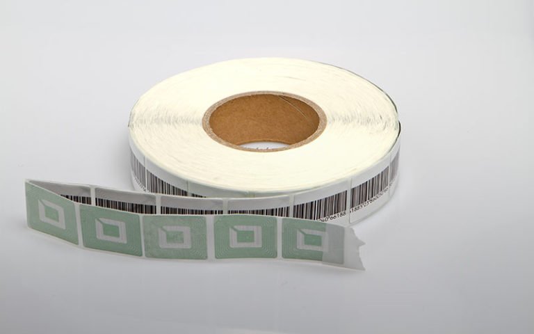 4x4-barcode-etiketten van Resatec voor betere Winkeldiefstalbeveiliging