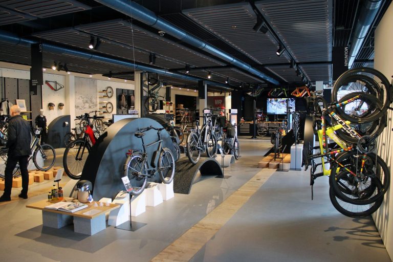 Ride Out (PON) rekent op de detectiepoorten van Resatec voor de beveiliging van hun bike experience center te Amsterdam
